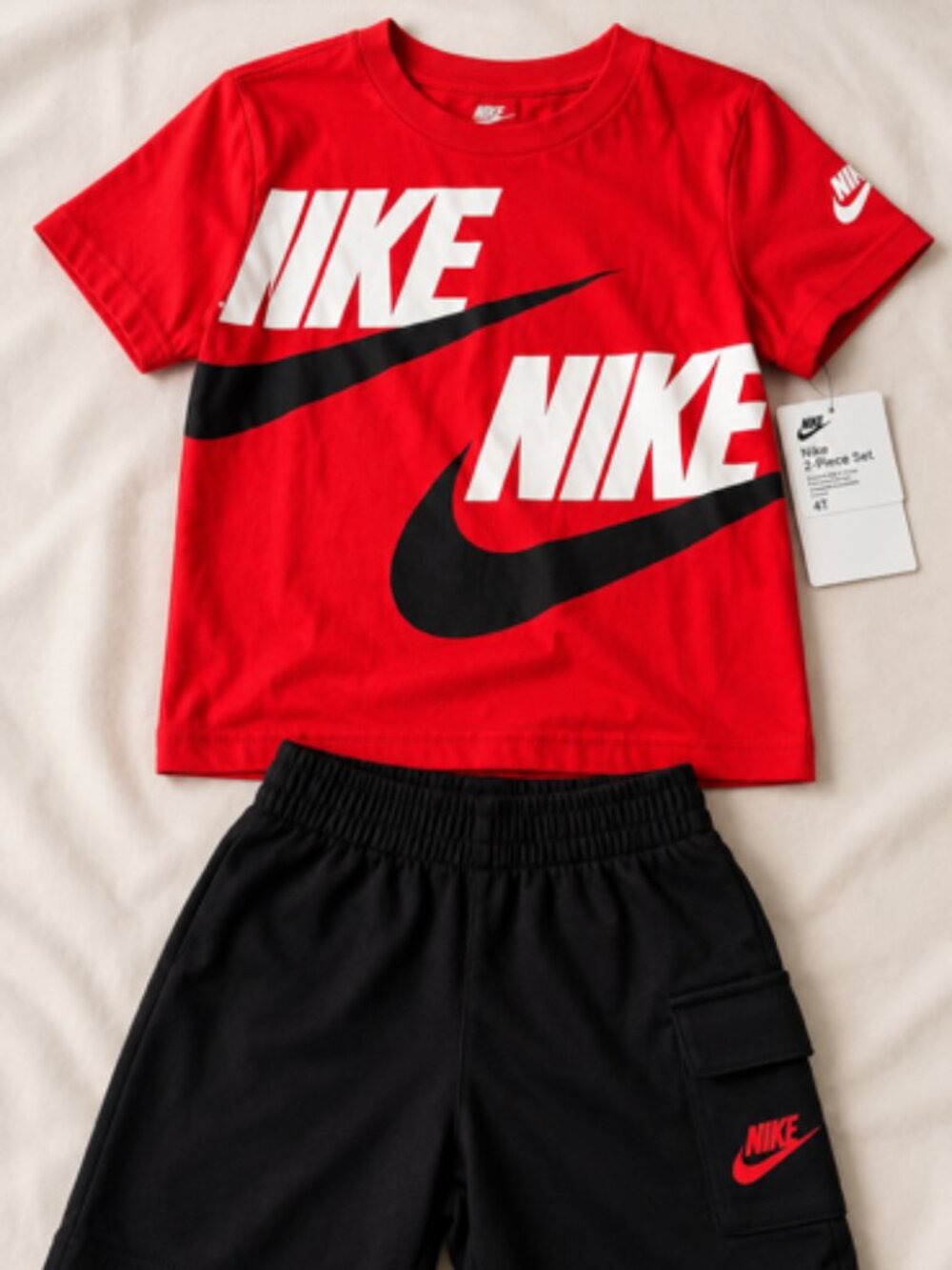 Boys Size 3t Nike Set. NWT